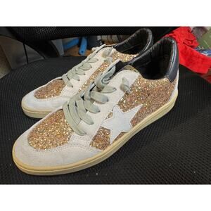 Ladies Vintage Havana Kristen Gray Gold Glitter Sneakers - Size 10